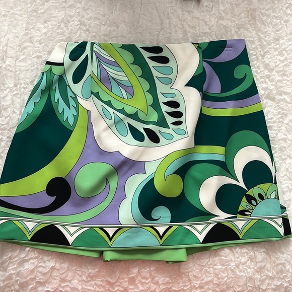 ZARA printed skirt M